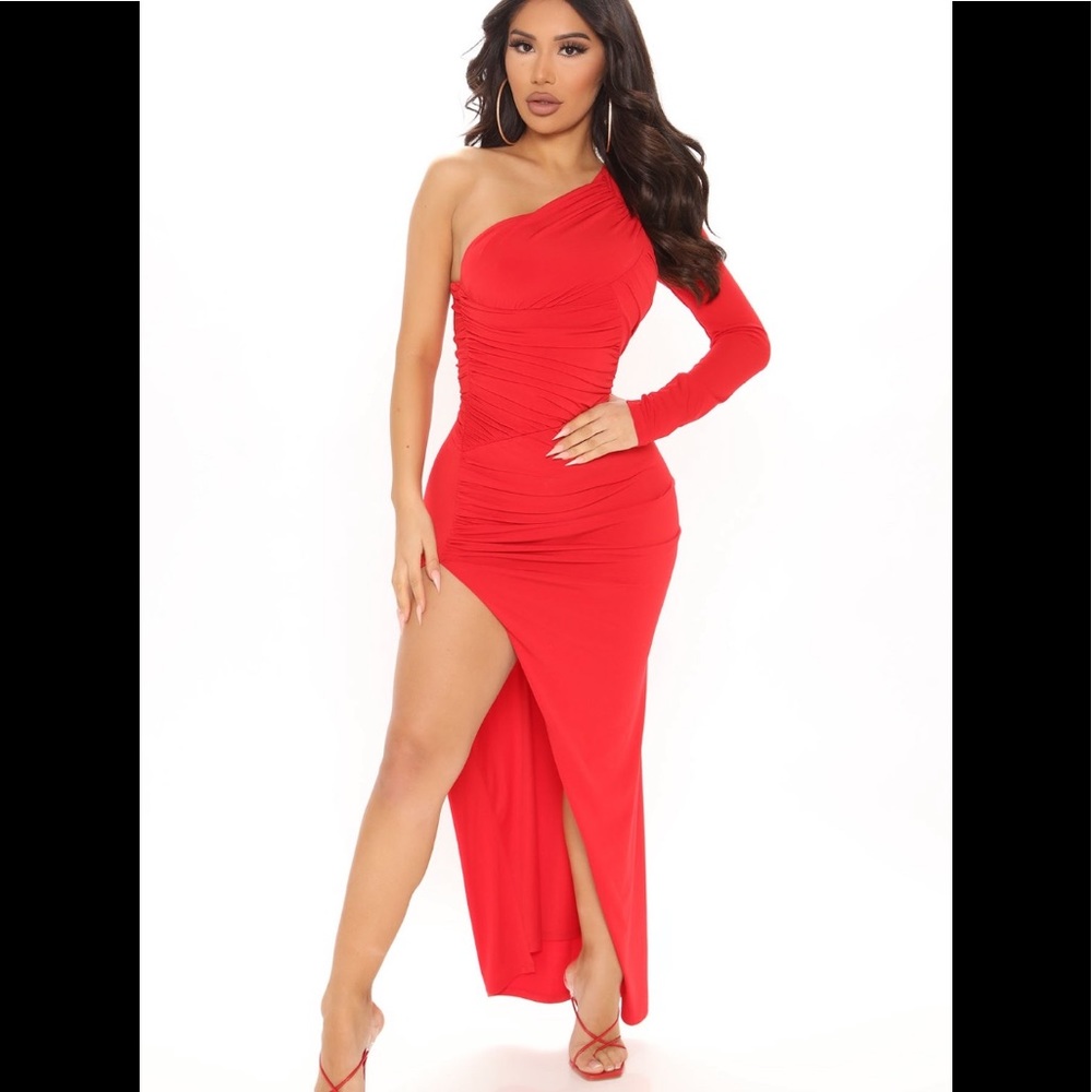 Fashion Nova Ruched Maxi Dress